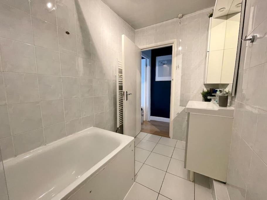 *New* Beautiful 2 Bedroom House In Central Location London Bagian luar foto